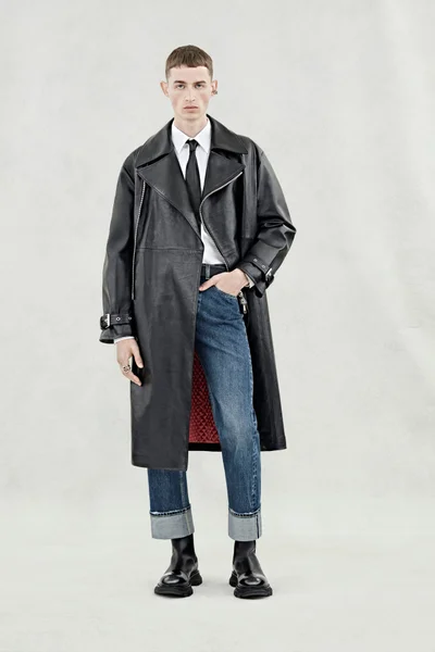 Look 17